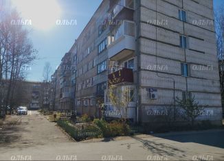 Продажа трехкомнатной квартиры, 59.7 м2, Еврейская АО, Набережная улица, 18Б