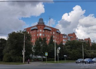 Продается трехкомнатная квартира, 129 м2, Омск, улица Герцена, 65/1