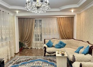 Продам 2-комнатную квартиру, 105 м2, Махачкала, улица Керимова, 15Б/8