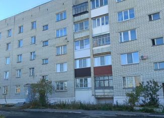 Продаю двухкомнатную квартиру, 47.6 м2, Курган, Западный район, улица Бажова, 71