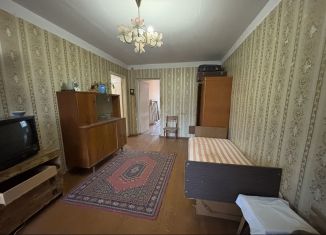 Продам 2-ком. квартиру, 43.5 м2, Карабаново, Западная улица, 5