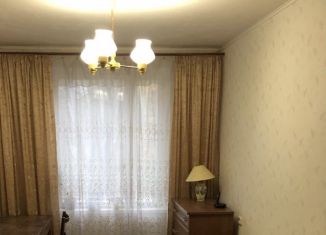 Сдается 3-ком. квартира, 59 м2, Москва, улица Красный Казанец, 3к3