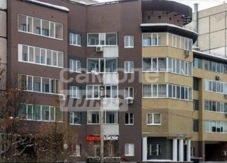 Сдам в аренду 1-ком. квартиру, 43 м2, Уфа, улица Баязита Бикбая, 36к1