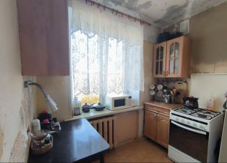 Продам 3-ком. квартиру, 57 м2, Санкт-Петербург, улица Жарновецкого, 6