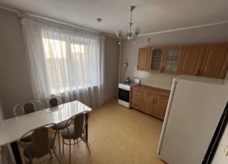 Сдается 1-ком. квартира, 40 м2, Республика Башкортостан, Лазурная улица, 7