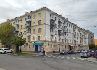 Продаю 2-комнатную квартиру, 55.7 м2, Новосибирск, улица Семьи Шамшиных, 85, Центральный район