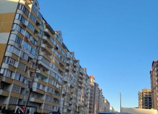 Продается 3-комнатная квартира, 74 м2, Каспийск, улица Магомедали Магомеджановa, 18к3, ЖК Стройко