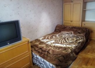 Сдается однокомнатная квартира, 36 м2, Крым, улица Яблочкова, 4