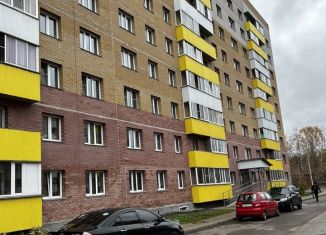 Трехкомнатная квартира на продажу, 63.3 м2, Киров, улица Зеленина, 1