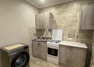 Сдам 1-ком. квартиру, 37 м2, Брянск, улица Ромашина, 34