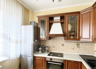 Продажа 2-ком. квартиры, 65 м2, Видное, Ольховая улица, 6