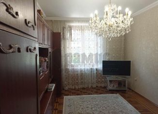 Продается 3-комнатная квартира, 85 м2, Владикавказ, улица Джанаева, 46