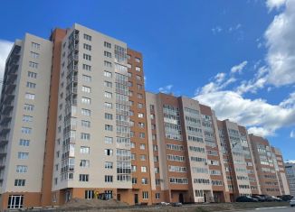 Продам 2-ком. квартиру, 53.4 м2, Октябрьский, улица Клинова, 9