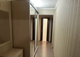 Сдается в аренду 2-комнатная квартира, 47 м2, Красноярский край, улица Толстого, 45А