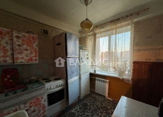 Продаю 3-комнатную квартиру, 63 м2, Санкт-Петербург, улица Осипенко, 5к1, метро Ладожская