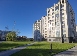 Продается 2-ком. квартира, 66 м2, Зеленоградск, улица Тургенева, 16А