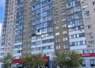 Продается однокомнатная квартира, 47 м2, Волгоград, Пролетарская улица, 49А