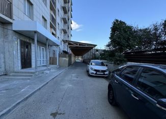 Продам торговую площадь, 68.41 м2, Махачкала, Ленинский район, улица Хаджи Булача, 17Б