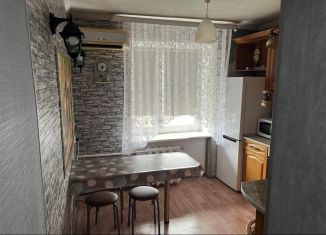 Аренда 2-комнатной квартиры, 50 м2, Батайск, улица Энгельса, 428