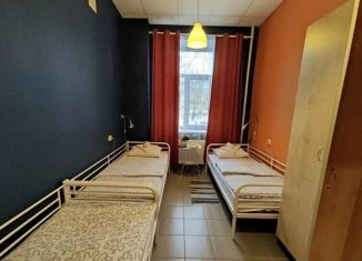 Аренда комнаты, 21 м2, Москва, улица Генерала Антонова, 5к4, ЮЗАО