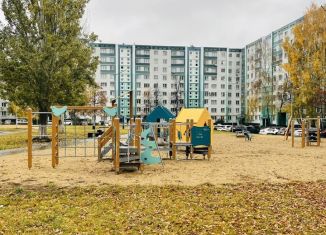 Продам двухкомнатную квартиру, 51 м2, Набережные Челны, 56-й комплекс, 21