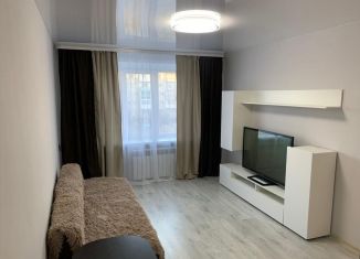 Сдам трехкомнатную квартиру, 53 м2, Серов, улица Победы