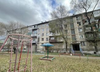 Продаю 2-ком. квартиру, 35.5 м2, Хакасия, улица Комарова, 8