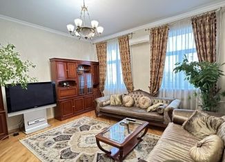 Сдаю трехкомнатную квартиру, 97 м2, Москва, Кутузовский проспект, 35, метро Выставочная