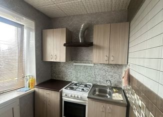 Сдам 2-ком. квартиру, 47 м2, Стерлитамак, Коммунистическая улица, 9