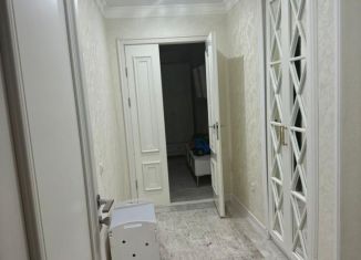 Продам 1-комнатную квартиру, 48 м2, Грозный, улица Новаторов, 27