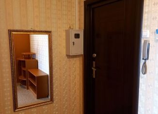 Сдам 1-комнатную квартиру, 40 м2, Челябинск, Кронштадтская улица, 32, Ленинский район