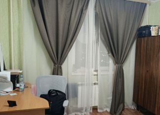 Продажа 2-комнатной квартиры, 56 м2, Курск, проспект Анатолия Дериглазова, 13