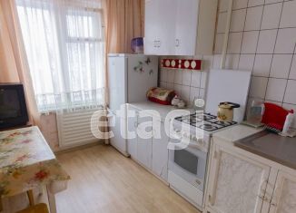 Продам 3-комнатную квартиру, 61.9 м2, Коми, улица Сенюкова, 39