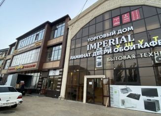 Торговая площадь в аренду, 300 м2, Махачкала, проспект Амет-Хана Султана, 61А