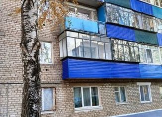 Продается 1-ком. квартира, 30 м2, Стерлитамак, проспект Октября, 17