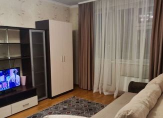 Сдаю в аренду 1-ком. квартиру, 35 м2, Балашиха, бульвар Нестерова, 3