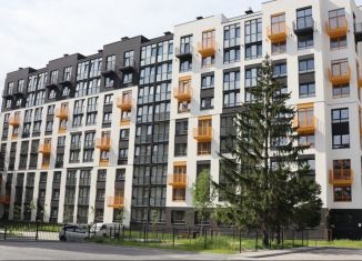 Продам 1-комнатную квартиру, 46 м2, Калининград, Ленинградский район, улица Александра Невского, 194А