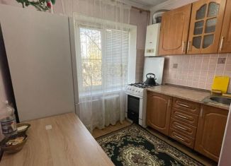 Сдача в аренду 3-ком. квартиры, 65 м2, Черкесск, Октябрьская улица, 16