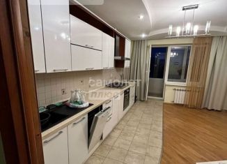 Продается 3-ком. квартира, 103 м2, Ставропольский край, улица Доваторцев, 32Б