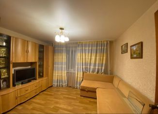 Продам 2-комнатную квартиру, 46 м2, Заречный, улица Строителей, 1