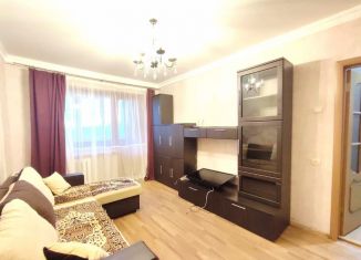 Сдаю 3-ком. квартиру, 65 м2, Курск, Литовская улица, 16