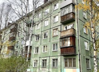 Продаю 2-комнатную квартиру, 42 м2, Северодвинск, улица Ломоносова, 55