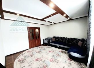 Продажа 4-комнатной квартиры, 87 м2, Абакан, Советская улица, 136