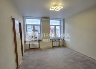 Продаю 4-комнатную квартиру, 121.1 м2, Москва, Ленинградский проспект, 2, метро Маяковская