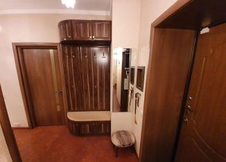 Сдам 3-комнатную квартиру, 80 м2, Москва, улица Павла Андреева, 28к6, ЦАО