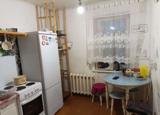 Продажа двухкомнатной квартиры, 49.2 м2, Кириллов, улица Ленина, 76