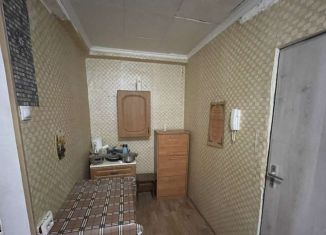 Продается двухкомнатная квартира, 33 м2, Черкесск, улица Лободина, 53