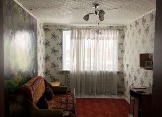 Продам 3-комнатную квартиру, 52.6 м2, Тюкалинск, улица Чехова, 75