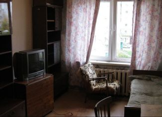 Сдаю 2-ком. квартиру, 48 м2, Калининград, улица Генерала Павлова, 16