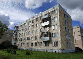Четырехкомнатная квартира на продажу, 58 м2, Приволжск, Социалистическая улица, 2А